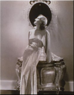 Norma Shearer by Steichen for Vogue 1935 (fp1.com).jpg