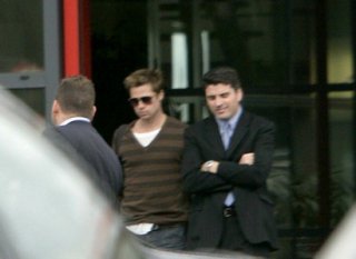 brad-angelina-holland-09.jpg