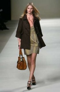 lara chloe ss07.jpg