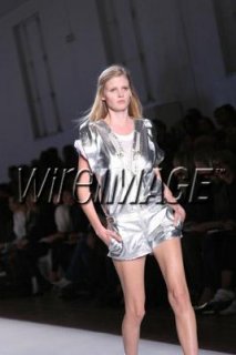 lara barbara bui ss073.jpg