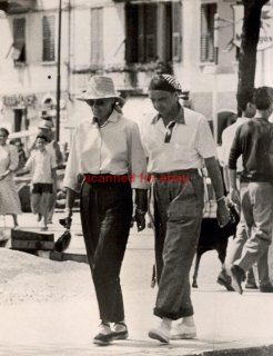 Garbo 1950s candid (ebay).jpg