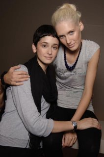 first view 86986_photo_mid_def_1756560_122_416lo.jpg