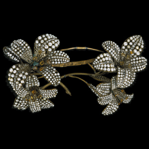 Diadem for La Princesse Lointaine 1895 Mucha for Bernhardt (thejewishmuseum.org).jpg