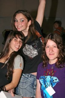 cami, drielle e bruninha.jpg