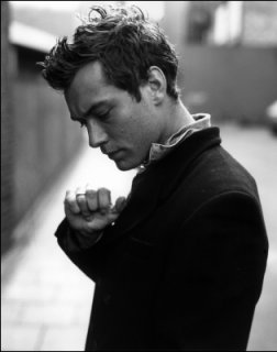 Jude Law - 01.jpg
