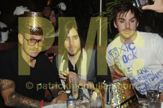 pw2TRichardsonJLeto_123106_4.jpg