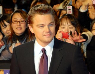25893_LDiCaprio_TheDeparted_TokyoPremiere_02_122_418lo.jpg