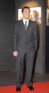 37174_LDiCaprio_BloodDiamond_RomePremiere07_122_63lo.jpg