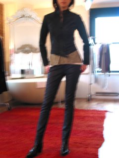 1 blondie black resin.jpg