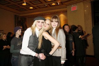 96161_RAGB_BS_AW07_0149_122_138lo.jpg 96161_RAGB_BS_AW07_0149_122_138lo.jpg