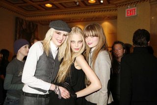 96166_RAGB_BS_AW07_0151_122_136lo.jpg 96166_RAGB_BS_AW07_0151_122_136lo.jpg