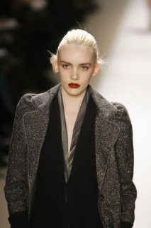 Peter Som FW 2007 RTW 06.jpg