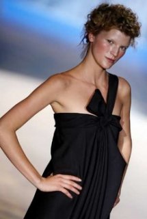 madeline bloomberg jesus del pozo 01.jpg