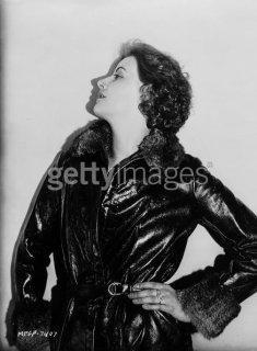 Garbo by Ball 1925 (getty).jpg