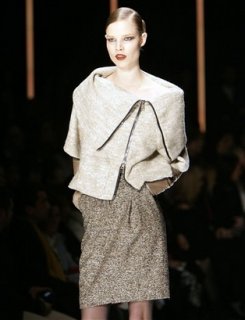 capt.mil17702211442.italy_fashion_mil177.jpg