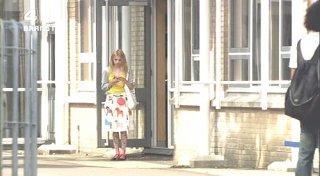 Skins.S01E02.WS.PDTV.XviD-CaRaT.avi_002353200.jpg