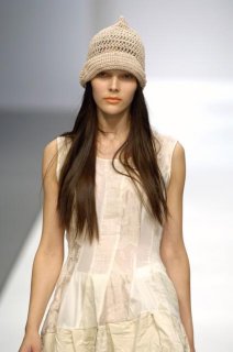 John Rocha SS 2007 RTW 03.jpg