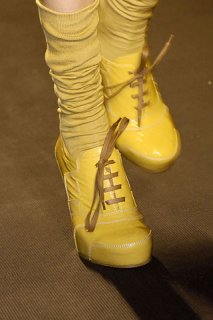 dvnyellow.jpg