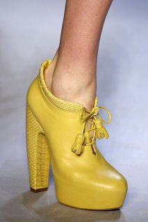dioryellow.jpg