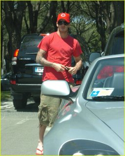 david-beckham-cincinnati-reds-hat-01.jpg