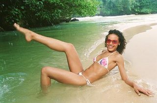 evu_dance_hall_queens_10.jpg
