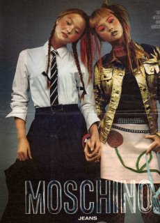 moschino2.jpg