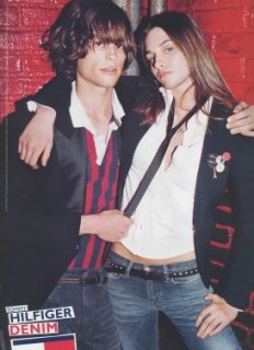 3029_01-2003_Tommy+Hilfiger_USA_front_4.jpg