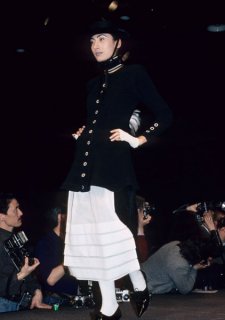 Betsey Johnson 1988.jpg