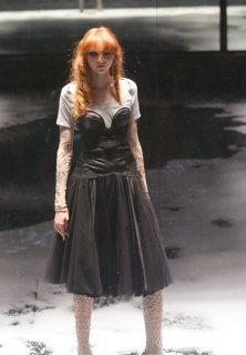 Alexander McQueen American Express Black 2004 02.jpg