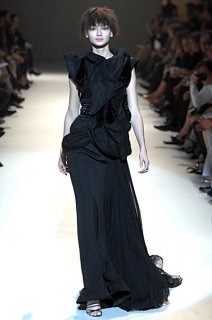 givenchyhcfw0723pm7.jpg