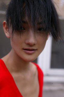 Givenchy FW 2007 HC Backstage 01.jpg