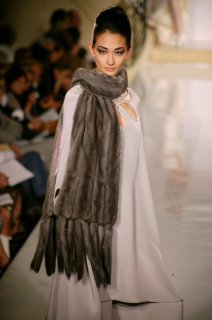 Carven FW 2007 HC 03.jpg