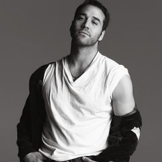 Jeremy_V-neck_T.jpg