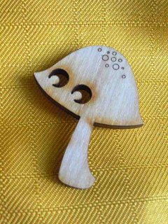 80093_1_mushroom_pin_1_b.jpg