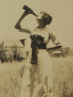 1910s (flickr).jpg