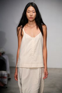 Sari Gueron SS 2008 RTW 03.jpg