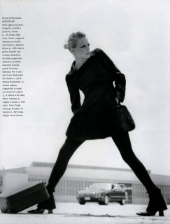 AlisonRenner-ElleItalia-September2001-AlessandroDAndrea-08_iRv89IcCHNDy.jpg