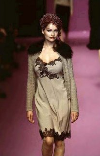 Laetitia_Casta_Runway_2813829.jpg