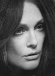 BB_AnotherMag_JulianneMoore_FW07_9.jpg