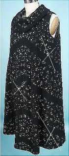trigeretrapezblackdres.jpg