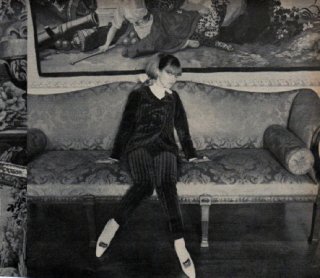 vogue5 aug 66.jpg