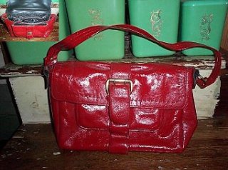 redpurse.jpg