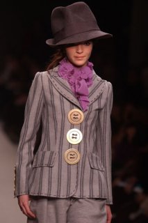 moschino buttons 3.jpg