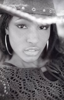 Early Sessilee Lopez 002.jpg