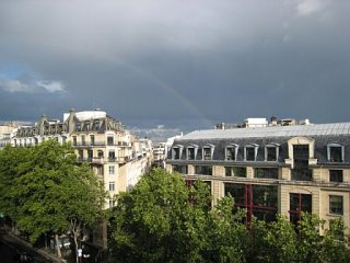 374105684208_0_ALB.jpg
