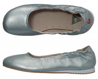 shoes_01c.jpg