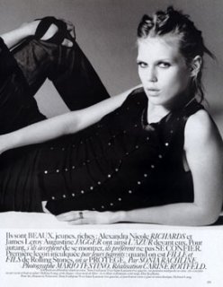 Alexandra Richards _ Vogue-Fr 1 12-2004.jpg