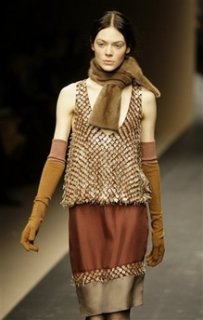 capt_164c7d8bea97416a9e524cdcb26de007_italy_fashion_mil167.jpg