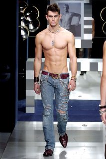 00660f_Dolce_FW05.jpg
