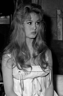 Annex%20-%20Bardot,%20Brigitte%20(Une%20Parisienne)_01.jpg